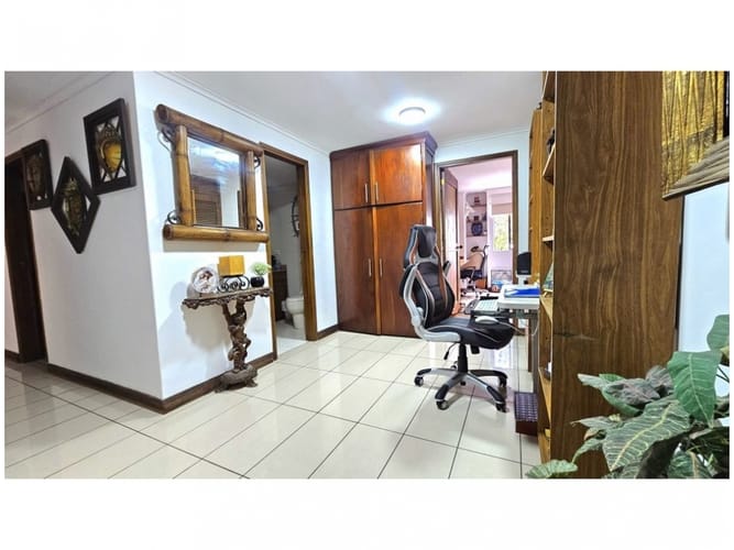 Apartamento de 4 alcobas en venta en Altos Del Poblado, Medellín, 167 m² · foto 6 de 21