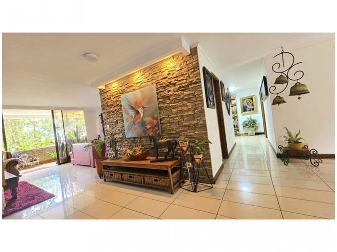 Apartamento de 4 alcobas en venta en Altos Del Poblado, Medellín, 167 m² · foto 9 de 21