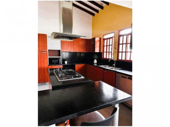 Casa de 3 alcobas en venta en La Culebra, Medellín, 280 m² · foto 7 de 24