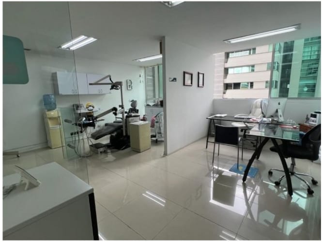 Oficina en venta en Los Balsos, Medellín, 53 m² · foto 3 de 13