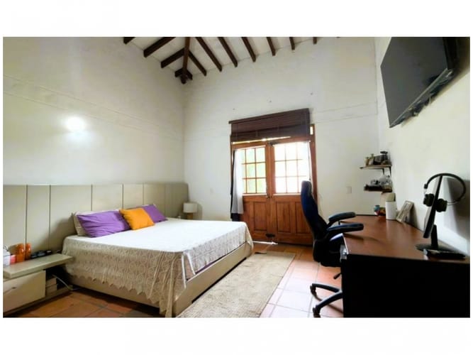 Casa de 3 alcobas en venta en La Culebra, Medellín, 280 m² · foto 9 de 24