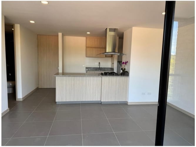Apartamento de 2 alcobas en venta en Santa Elena, El Retiro, 68 m² · foto 3 de 12