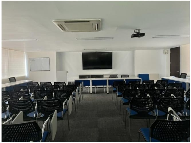 Oficina en venta en Los Balsos, Medellín, 53 m² · foto 9 de 13