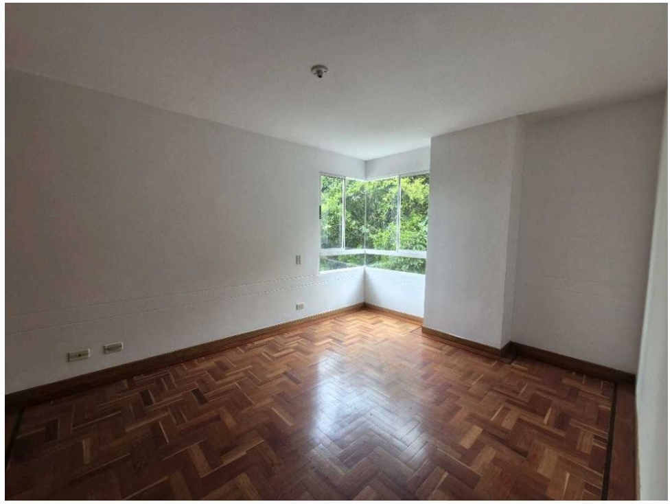 Apartamento en venta en El Poblado, Medellín · foto 4 de 16