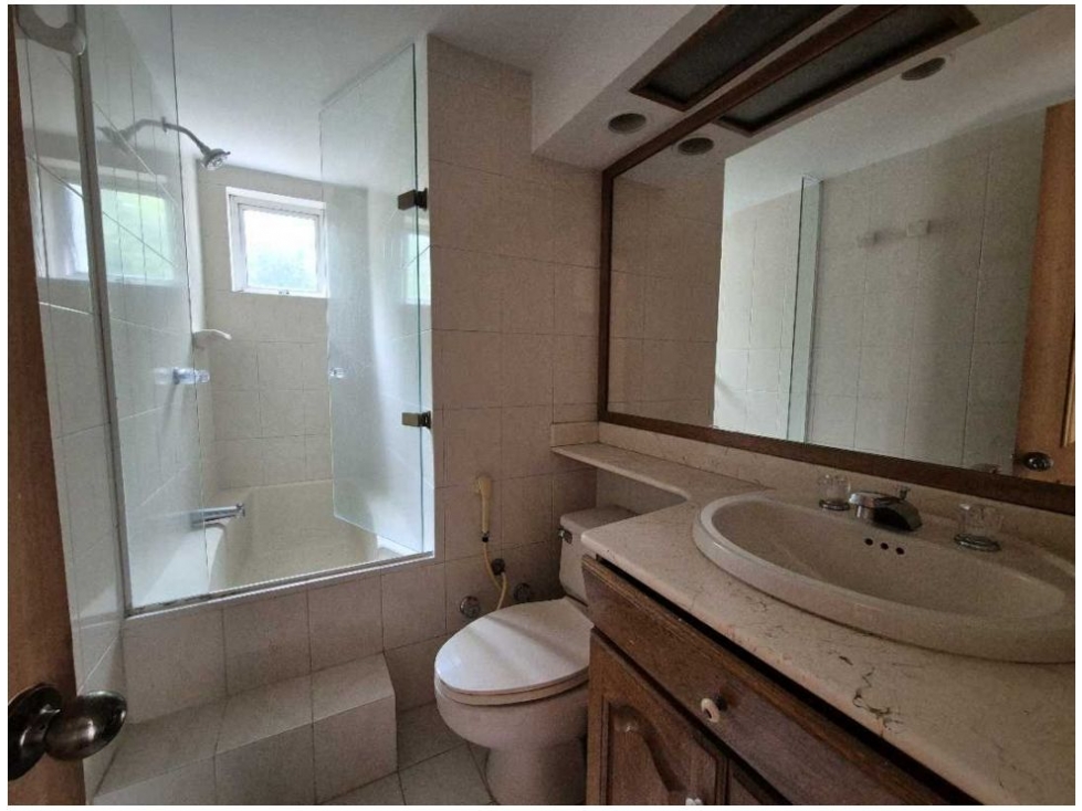Apartamento en venta en El Poblado, Medellín · foto 8 de 16