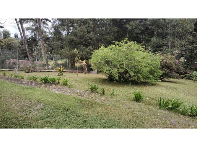 Finca en venta en Santa Elena, Medellín, 220 m² · foto 3 de 13