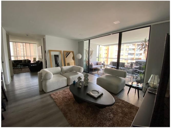 Apartamento de 2 alcobas en venta en Los Balsos, Medellín, 108 m² · foto 3 de 20