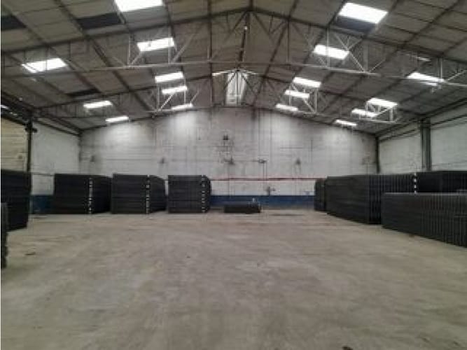 Bodega en venta en Jardines Montesacro, Itagüí, 2118 m² · foto 4 de 24