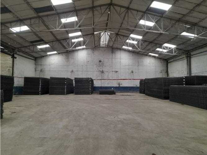 Bodega en venta en Jardines Montesacro, Itagüí, 2118 m² · foto 5 de 24