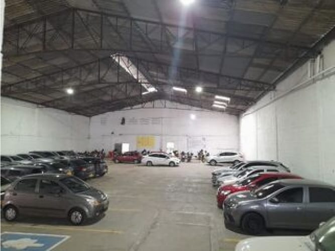 Bodega en venta en Jardines Montesacro, Itagüí, 2118 m² · foto 7 de 24