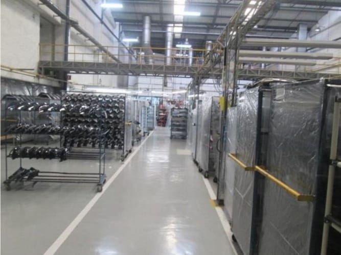 Bodega en venta en Zona Industrial No. 3, Itagüí, 1672 m² · foto 3 de 10
