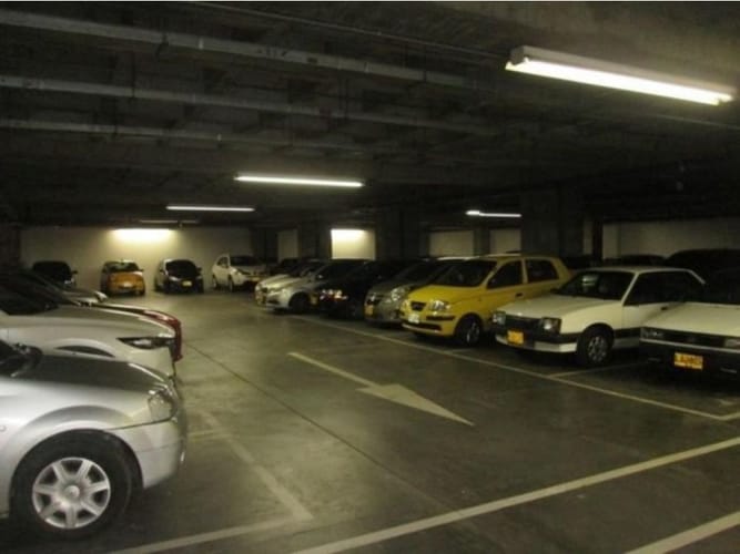 Bodega en venta en Zona Industrial No. 3, Itagüí, 1672 m² · foto 10 de 10