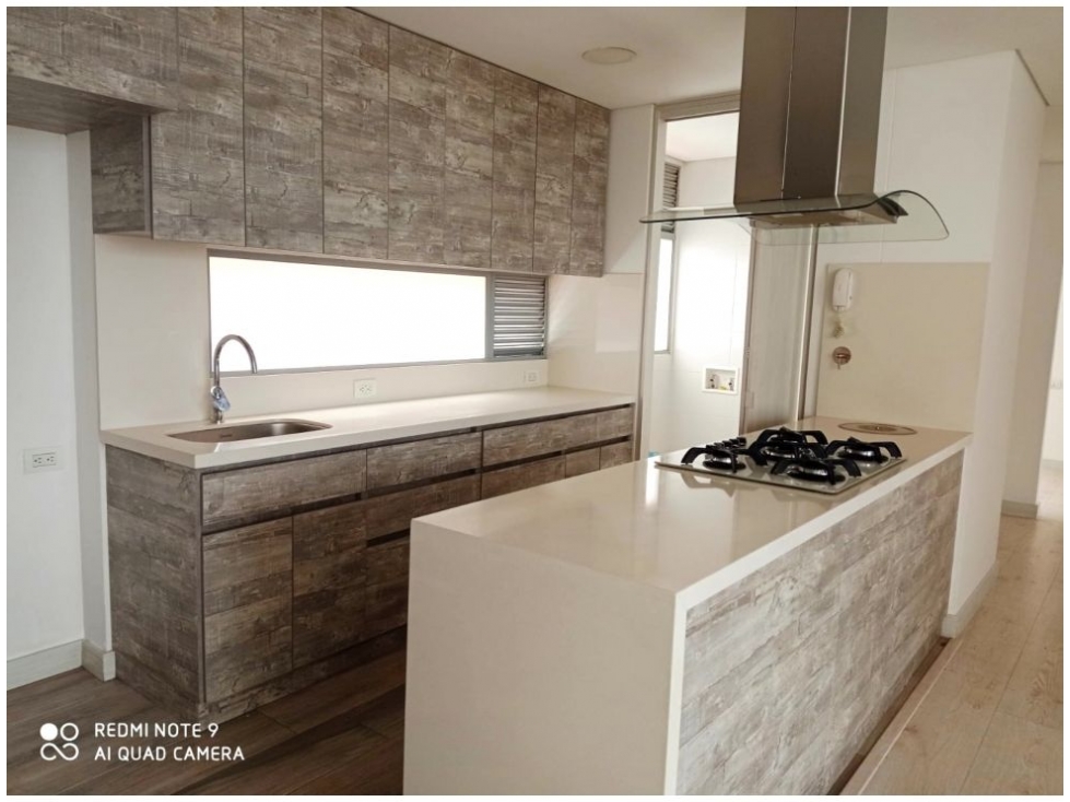 Apartamento en venta en Loma Del Chocho, Envigado · foto 9 de 24