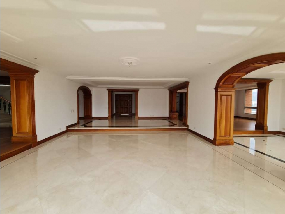 Apartamento en venta en El Poblado, Medellín · foto 2 de 20