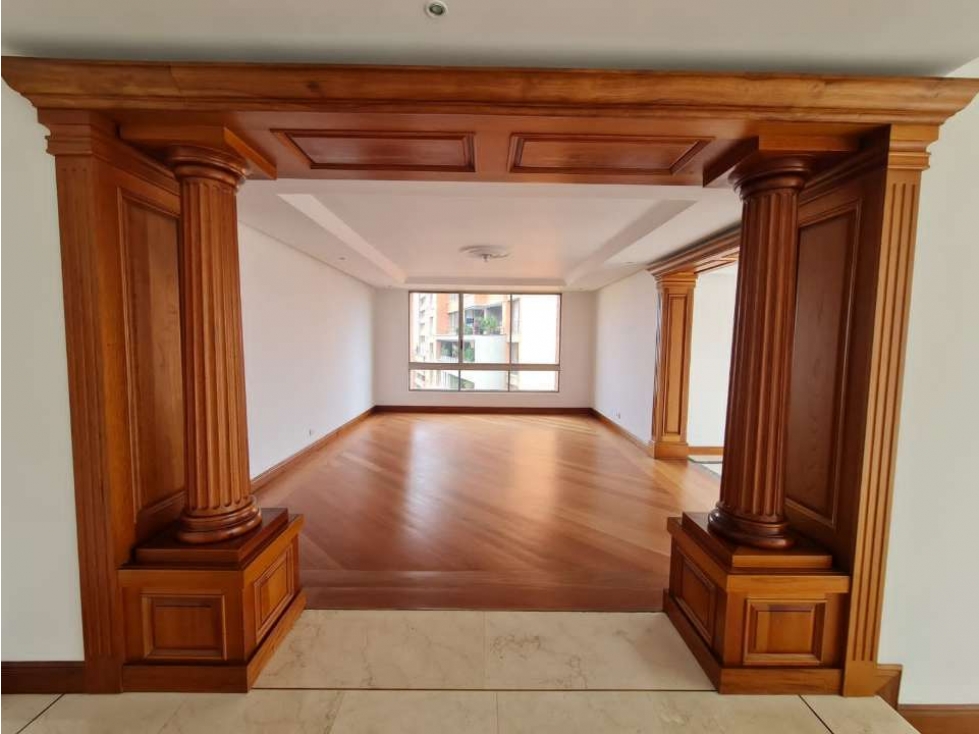 Apartamento en venta en El Poblado, Medellín · foto 3 de 20