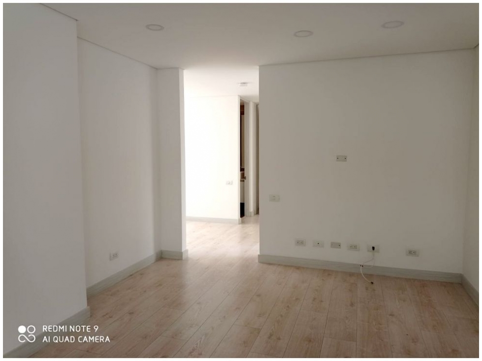 Apartamento en venta en Loma Del Chocho, Envigado · foto 15 de 24