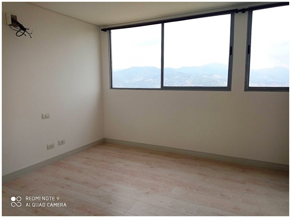 Apartamento en venta en Loma Del Chocho, Envigado · foto 17 de 24