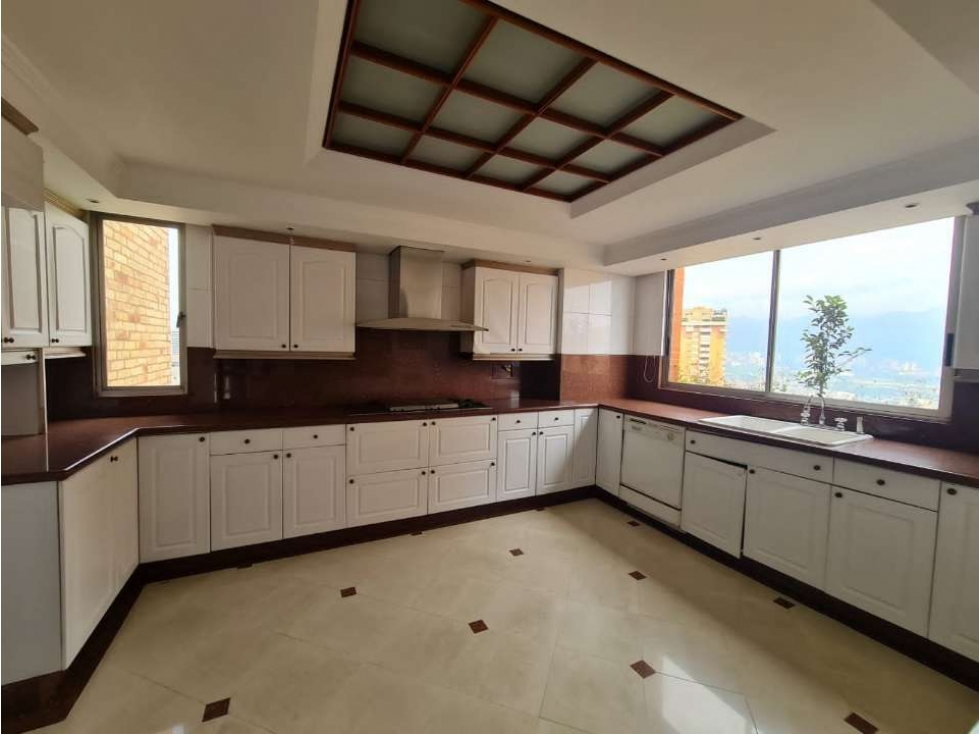Apartamento en venta en El Poblado, Medellín · foto 10 de 20