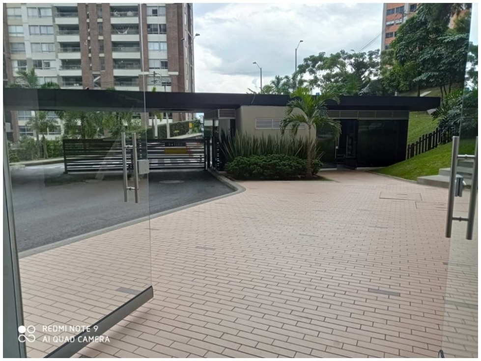 Apartamento en venta en Loma Del Chocho, Envigado · foto 20 de 24