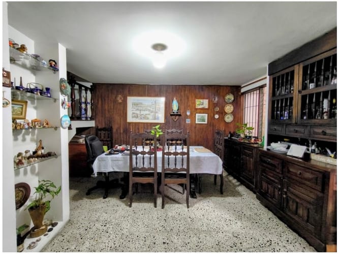 Casa de 6 alcobas en venta en San Joaquin, Medellín, 700 m² · foto 6 de 19