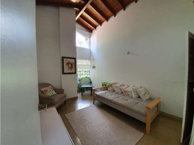 Casa de 3 alcobas en venta en El Carmen De Viboral, El Carmen de Viboral, 350 m² · foto 3 de 15