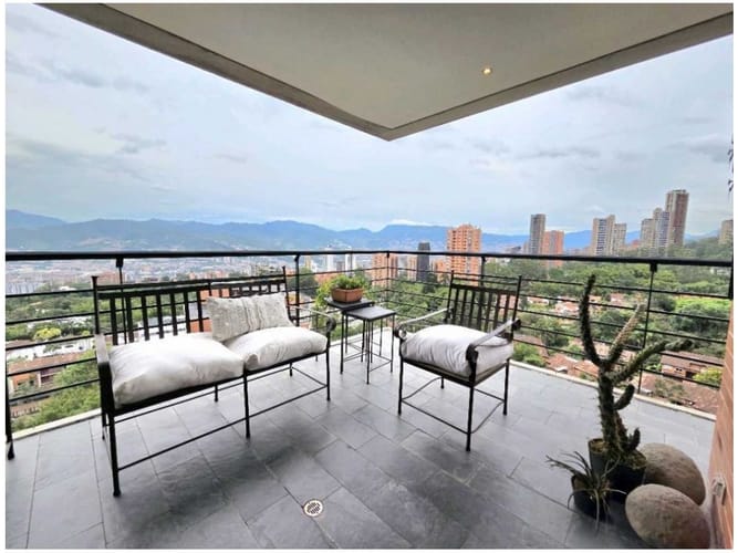 Apartamento de 3 alcobas en venta en El Diamante No. 2, Medellín, 267 m² · foto 6 de 17