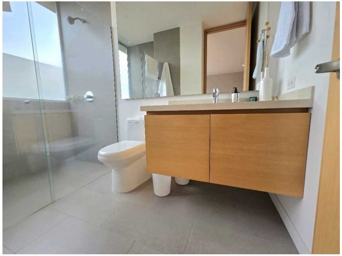 Apartamento de 3 alcobas en venta en El Diamante No. 2, Medellín, 267 m² · foto 10 de 17