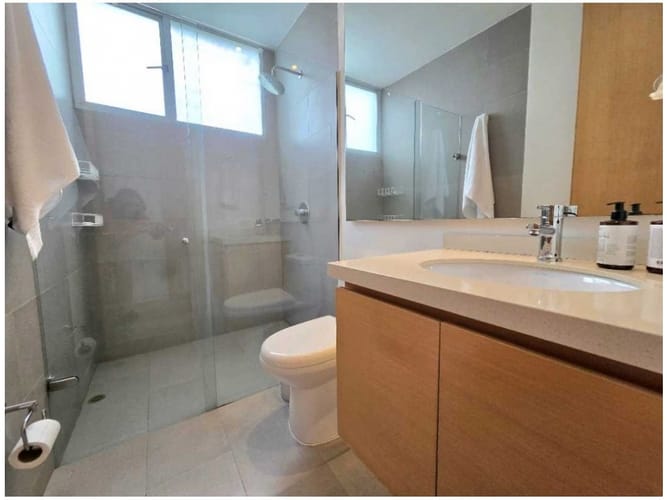 Apartamento de 3 alcobas en venta en El Diamante No. 2, Medellín, 267 m² · foto 16 de 17