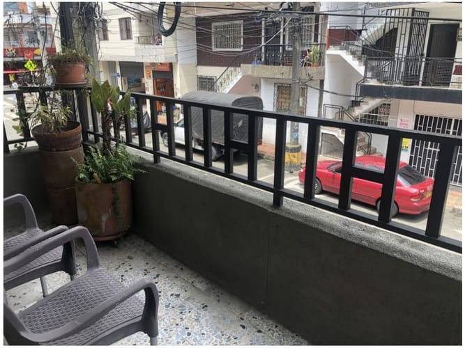 Edificio en venta en Villa Paula, Envigado, 255 m² · foto 2 de 15