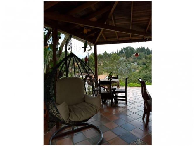 Finca en venta en Hojas Anchas, Guarne, 240 m² · foto 2 de 24