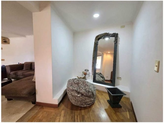 Apartamento de 2 alcobas en venta en El Poblado, Medellín, 134 m² · foto 4 de 15