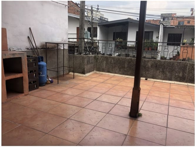 Edificio en venta en Villa Paula, Envigado, 255 m² · foto 9 de 15