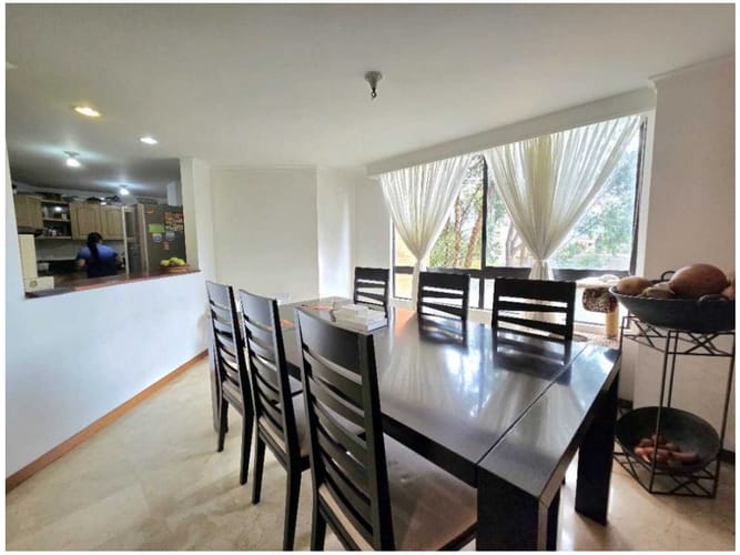Apartamento de 2 alcobas en venta en El Poblado, Medellín, 134 m² · foto 6 de 15