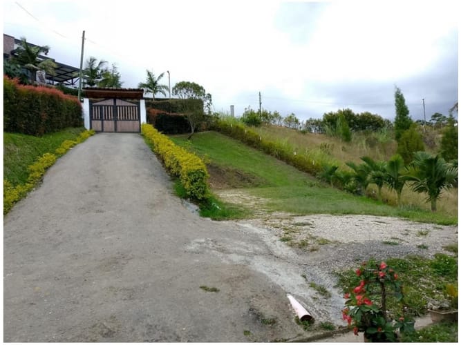 Finca en venta en Hojas Anchas, Guarne, 240 m² · foto 10 de 24