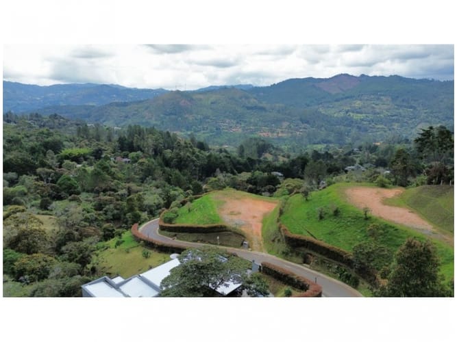 Lote en venta en Don Diego, El Retiro, 5439 m² · foto 3 de 20