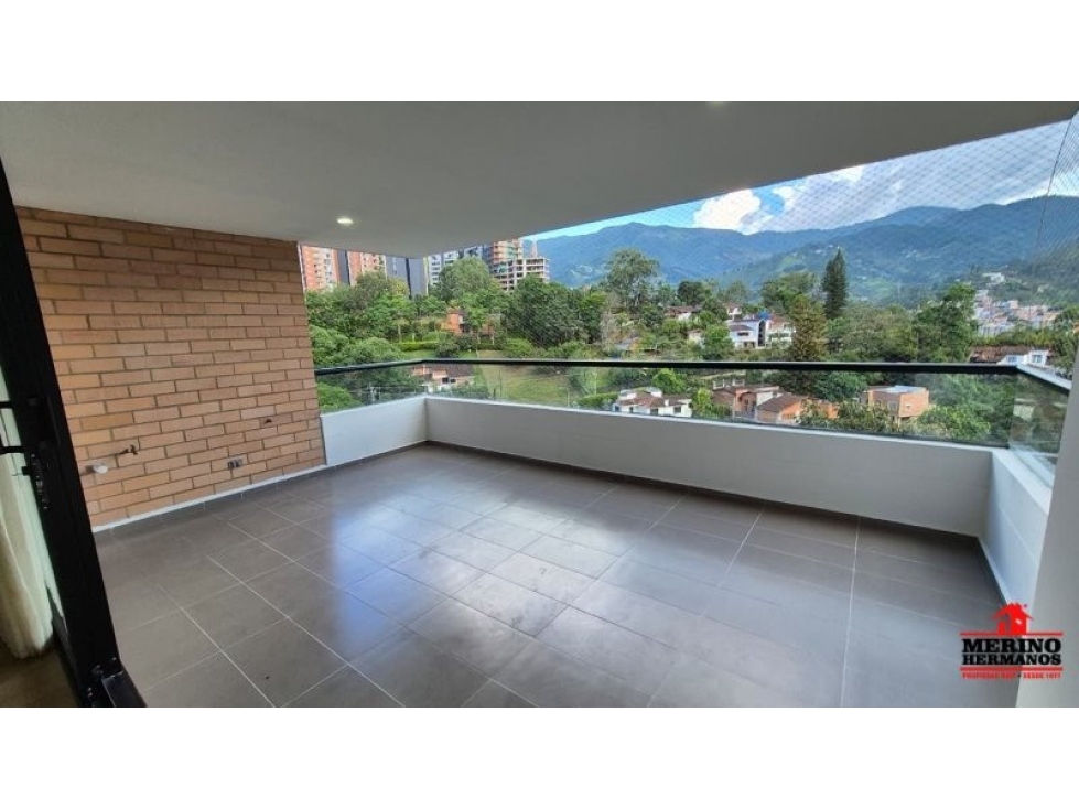 Apartamento en venta en Loma De Las Brujas, Envigado · foto 4 de 24