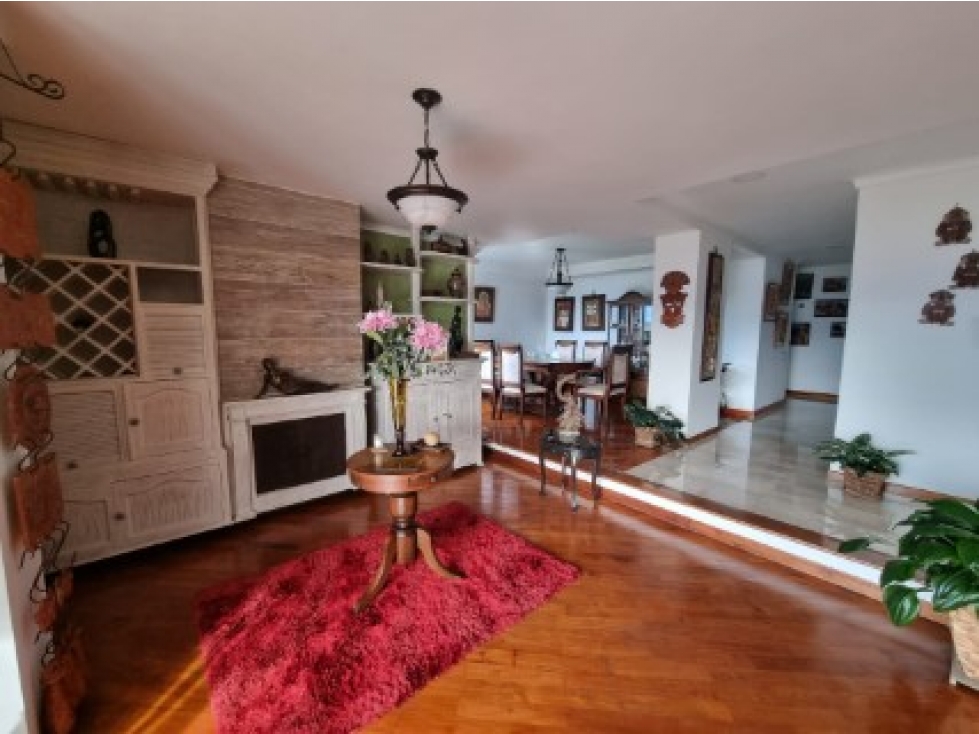 Apartamento en venta en El Poblado, Medellín · foto 5 de 16
