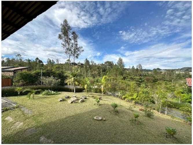 Casa de 3 alcobas en venta en Pantanillo, El Retiro, 308 m² · foto 2 de 20
