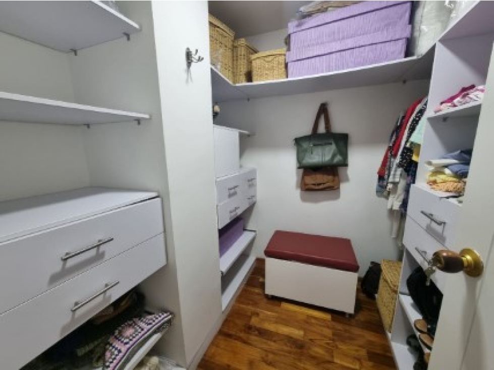 Apartamento en venta en El Poblado, Medellín · foto 10 de 16
