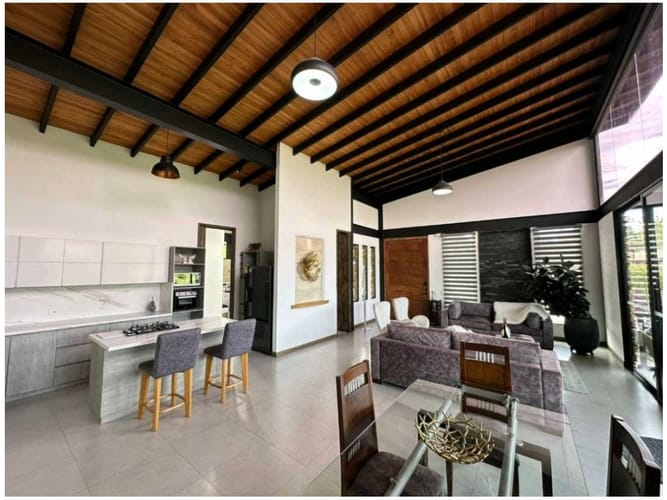 Casa de 3 alcobas en venta en Pantanillo, El Retiro, 308 m² · foto 9 de 20