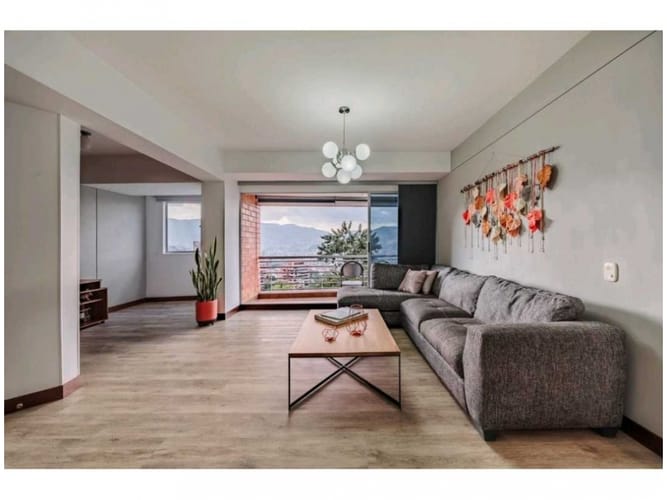 Apartamento de 3 alcobas en venta en Loma Del Esmeraldal, Medellín, 132 m² · foto 8 de 24