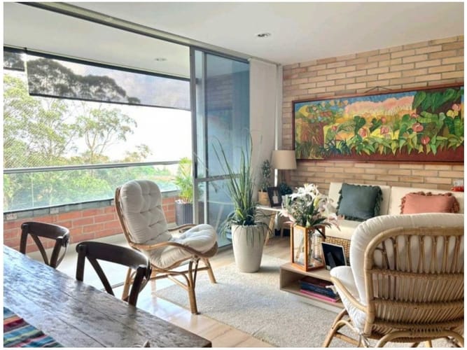 Apartamento de 4 alcobas en venta en Loma Del Chocho, Envigado, 126 m² · foto 3 de 16