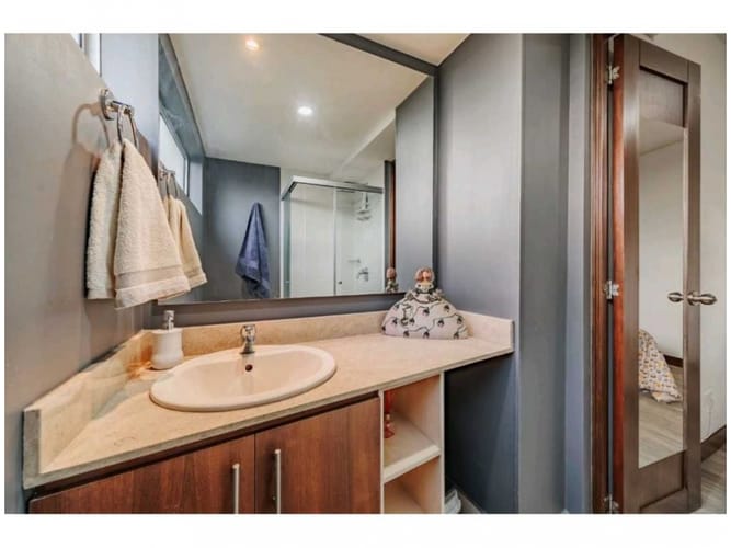 Apartamento de 3 alcobas en venta en Loma Del Esmeraldal, Medellín, 132 m² · foto 18 de 24
