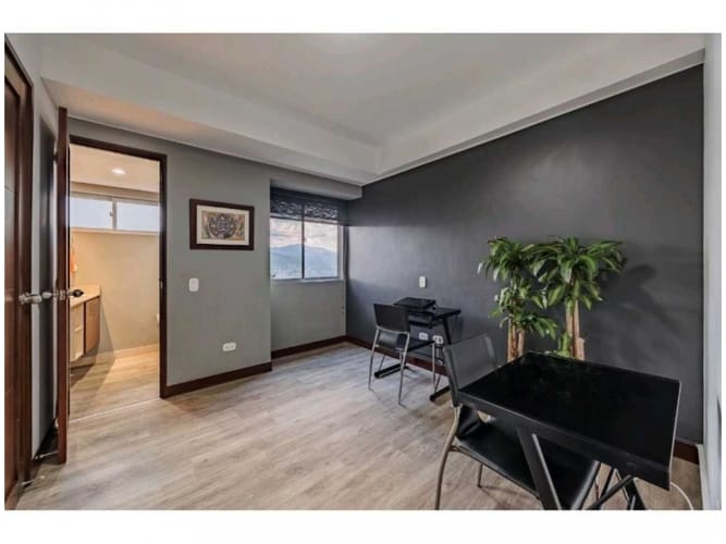 Apartamento de 3 alcobas en venta en Loma Del Esmeraldal, Medellín, 132 m² · foto 21 de 24