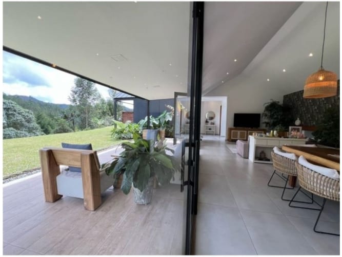 Casa de 3 alcobas en venta en Pantanillo, El Retiro, 306 m² · foto 14 de 24