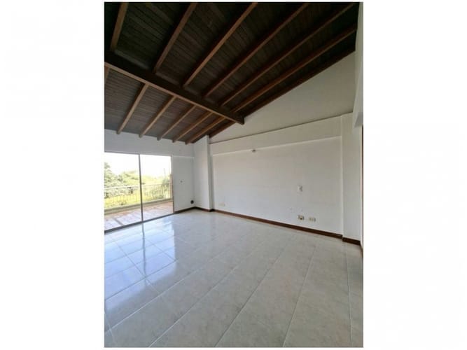 Casa de 4 alcobas en venta en Montessori, Envigado, 235 m² · foto 20 de 24