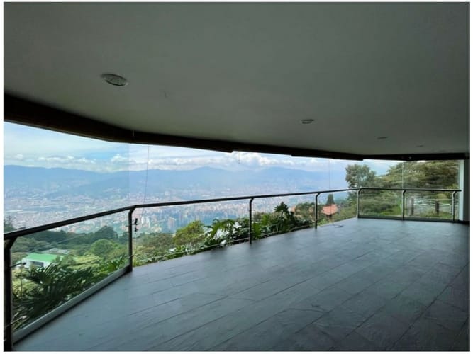 Casa de 3 alcobas en venta en El Poblado, Envigado, 540 m² · foto 18 de 22