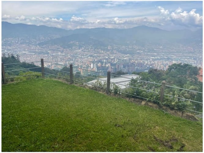 Casa de 3 alcobas en venta en El Poblado, Envigado, 540 m² · foto 19 de 22