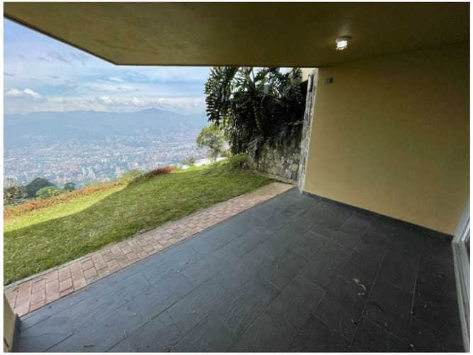 Casa de 3 alcobas en venta en El Poblado, Envigado, 540 m² · foto 20 de 22