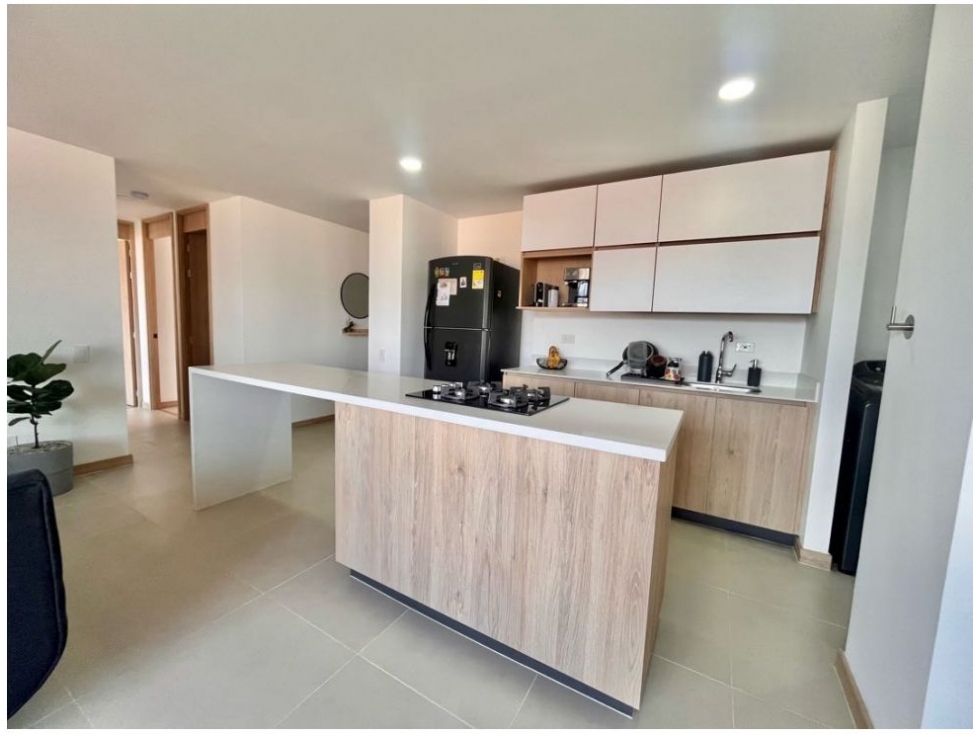 Apartamento en venta en Loma Linda, Envigado · foto 4 de 16